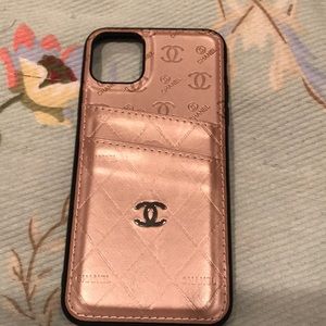 Designer iPhone 11 Pro Max cell phone covering